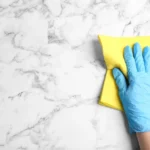 Come pulire correttamente le superfici in marmo